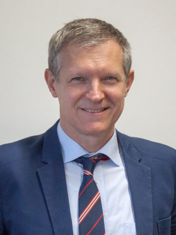 Jürgen Teich Department of Computer Science 12